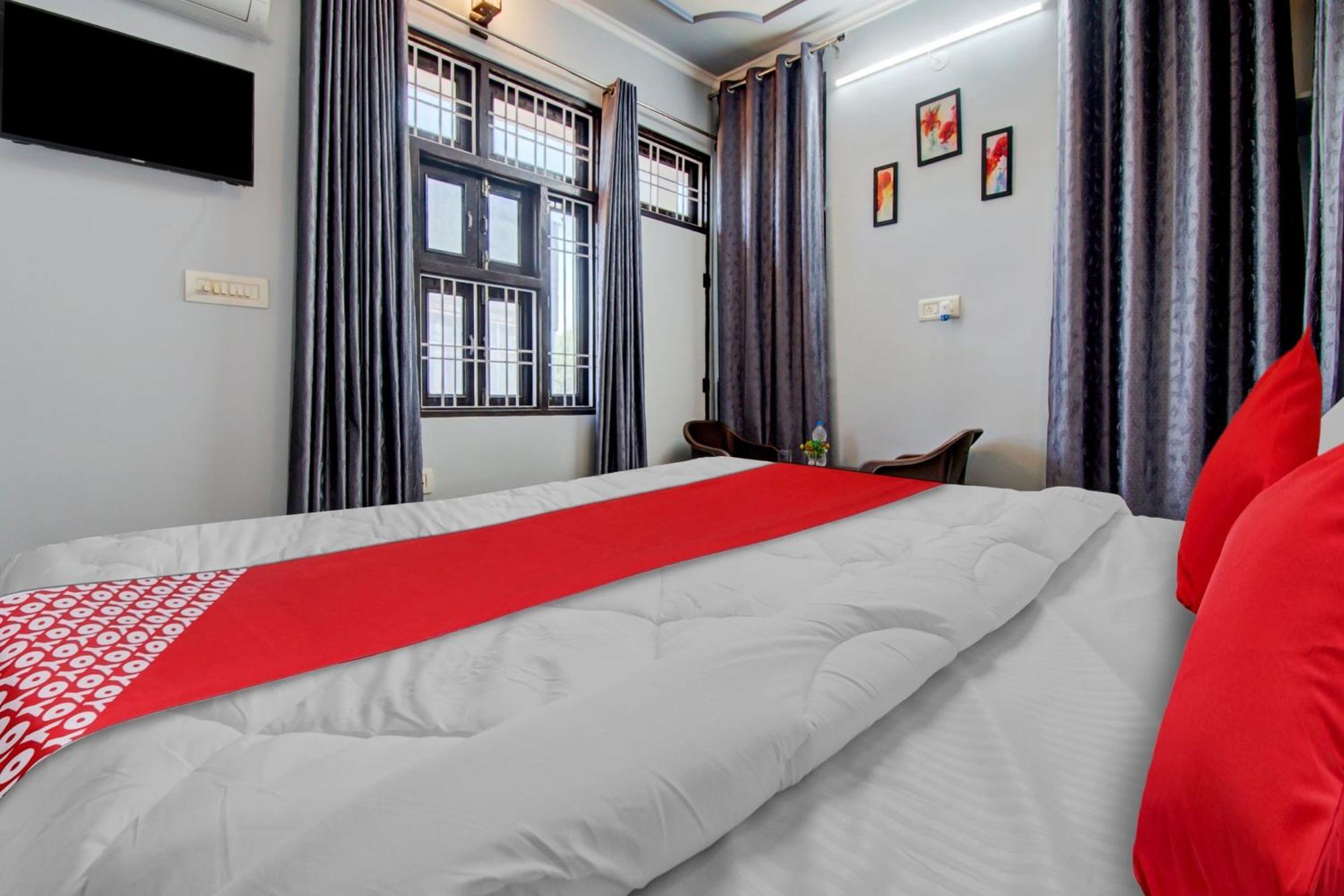 Oyo Flagship 81130 Vanya Guest House Jaipur Eksteriør billede