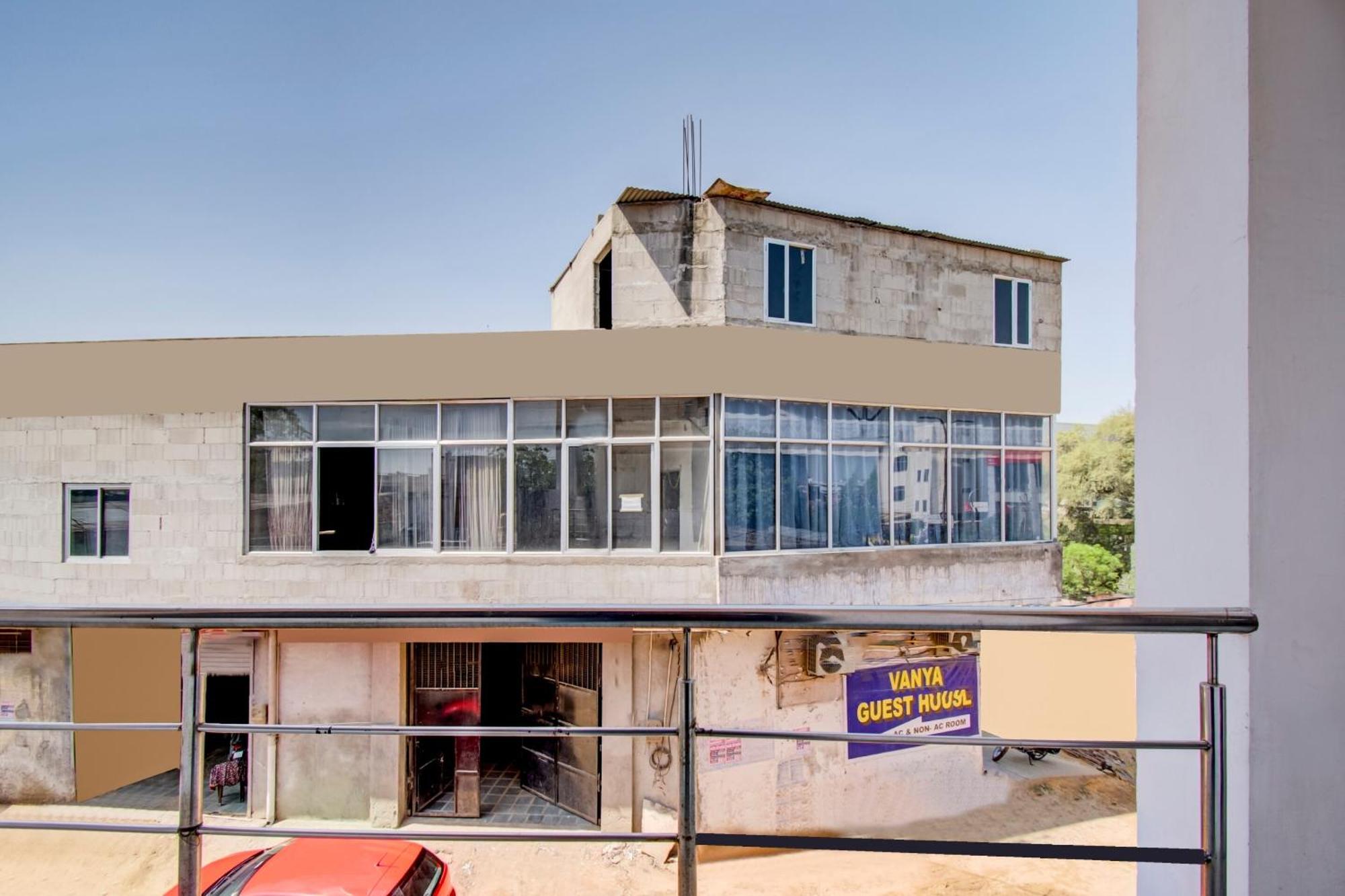 Oyo Flagship 81130 Vanya Guest House Jaipur Eksteriør billede